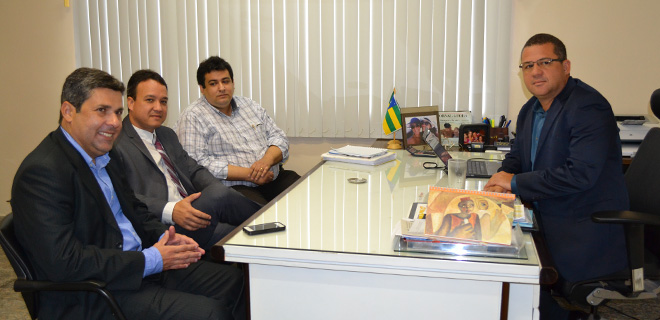 PGE faz visita institucional à Secom