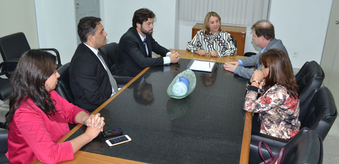PGE/SE e Deso mantém encontro institucional