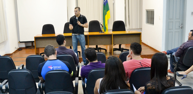 Procurador promove palestra para estudantes de Direito