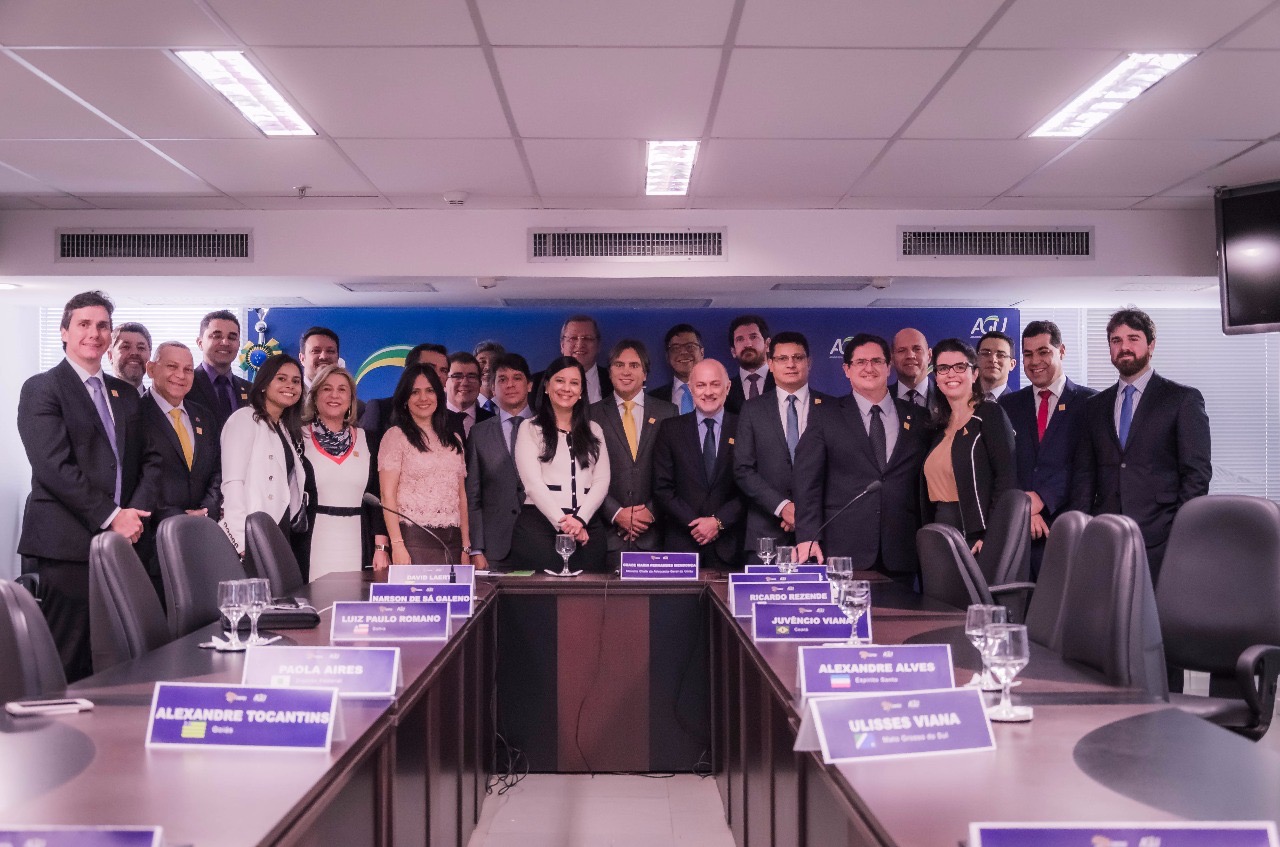 Procuradora-Geral participa de reunião em Brasília com Presidente da República, Ministra Carmem Lúcia do STF e Ministra Grace Mendonça da AGU