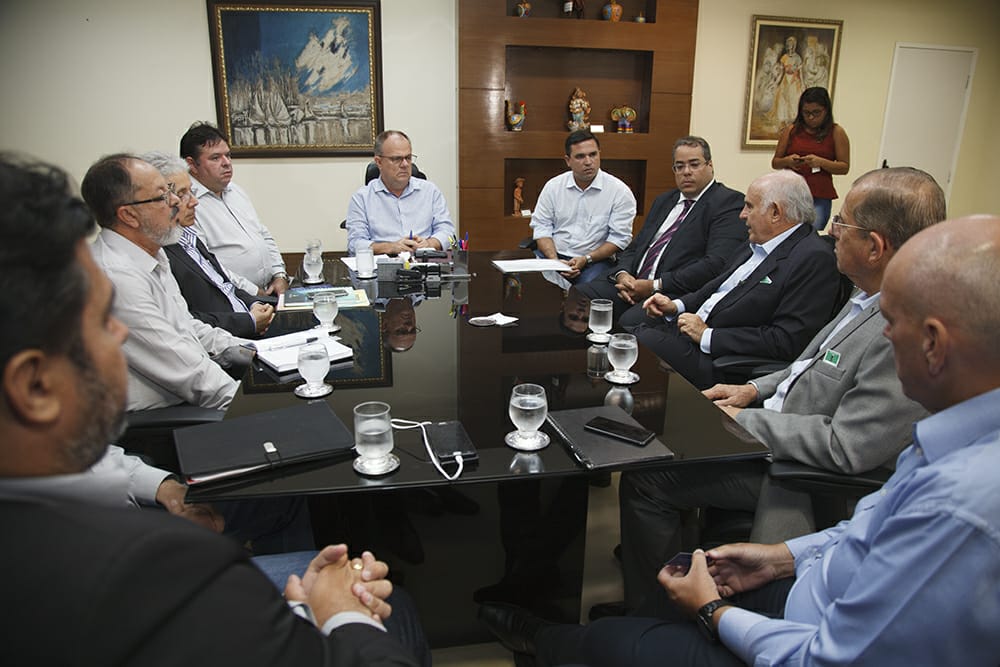 PGE: realizada reunião com representantes do grupo Vulcabras/Azaleia