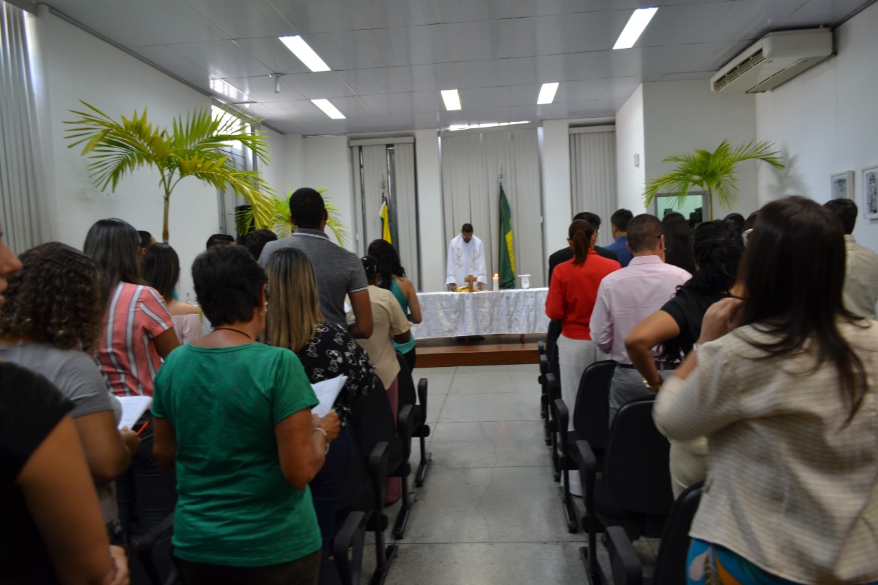 PGE e APESE realizam missa de páscoa 2019