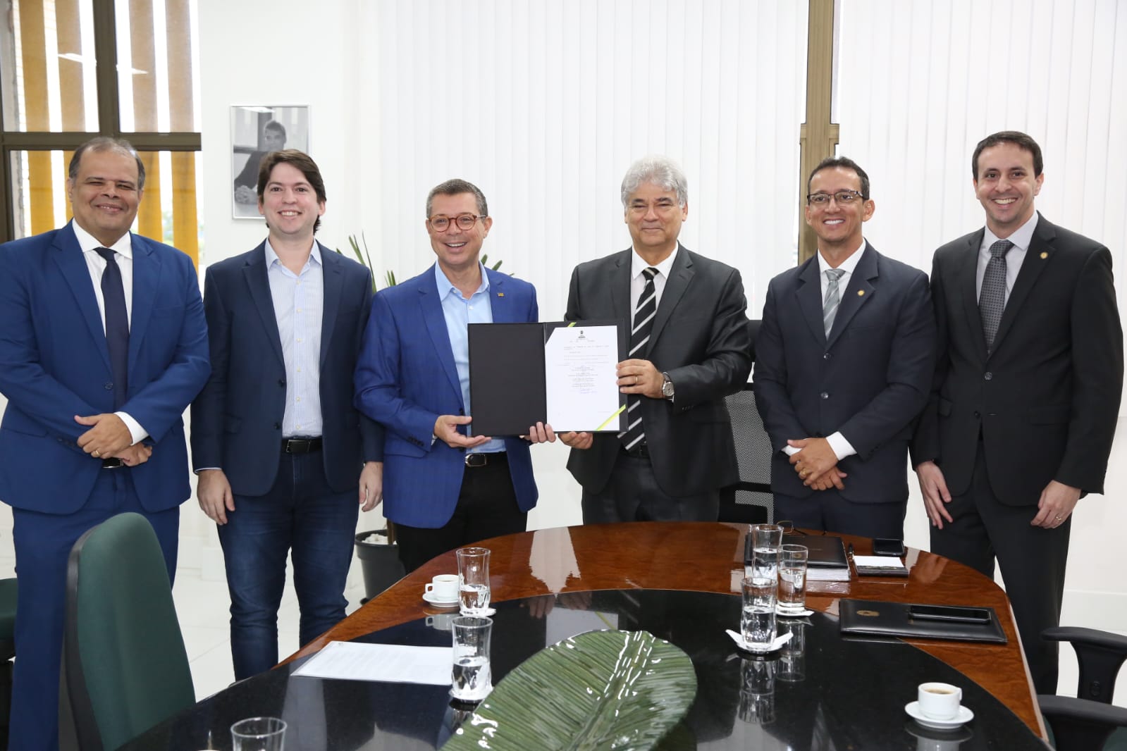 PGE SE participa de assinatura de Decreto no Tribunal Regional do Trabalho TRT20