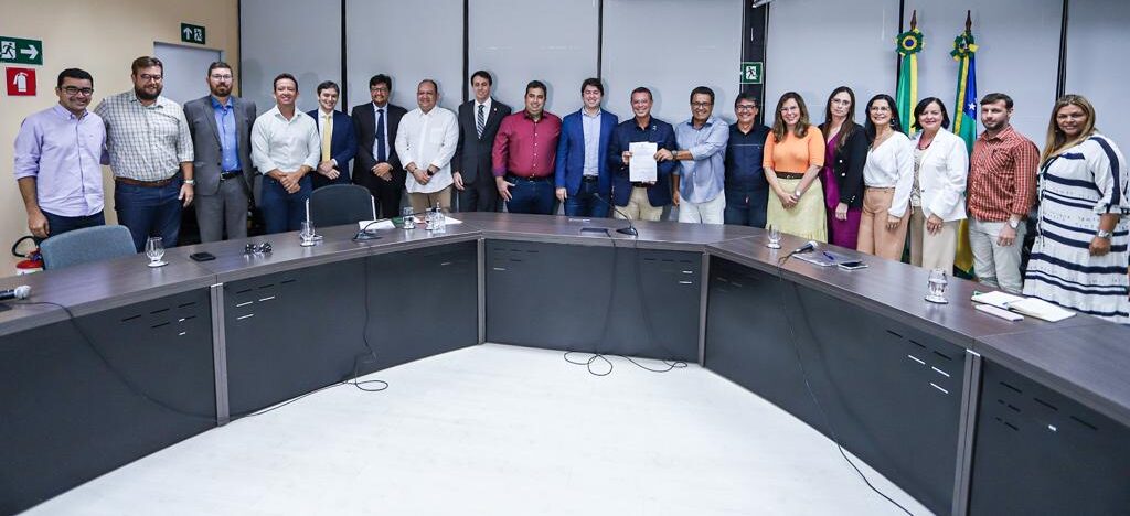 PGE SE participa do lançamento do edital de contratação dos estudos de viabilidade da nova ponte Aracaju/Barra